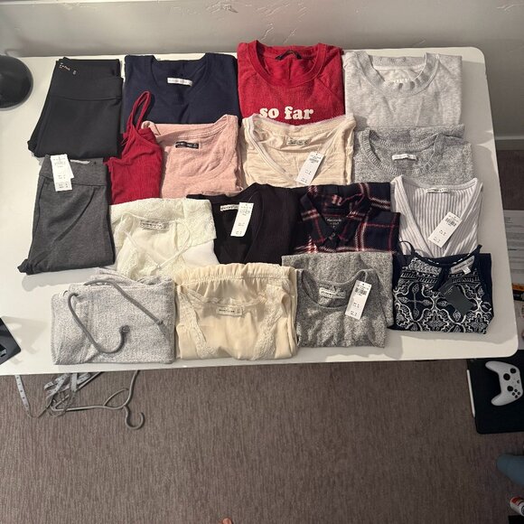 Abercrombie and Fitch Women's Bundle - Picture 1 of 12